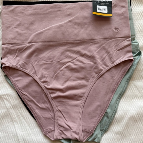 sofia by sofia vergara Other - Sofía Vergara High-Waisted Seamless Briefs in Mauve, Black & Mint Large